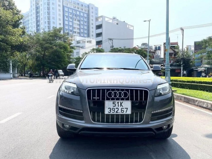 Audi Q7 3.0 AT