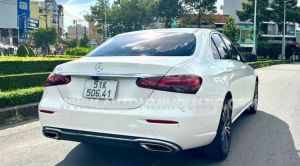 Xe Mercedes Benz E class E180 2022