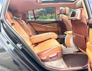 Xe BMW 5 Series 535i GT 2011