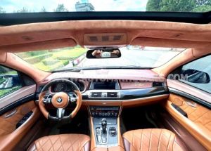 Xe BMW 5 Series 535i GT 2011