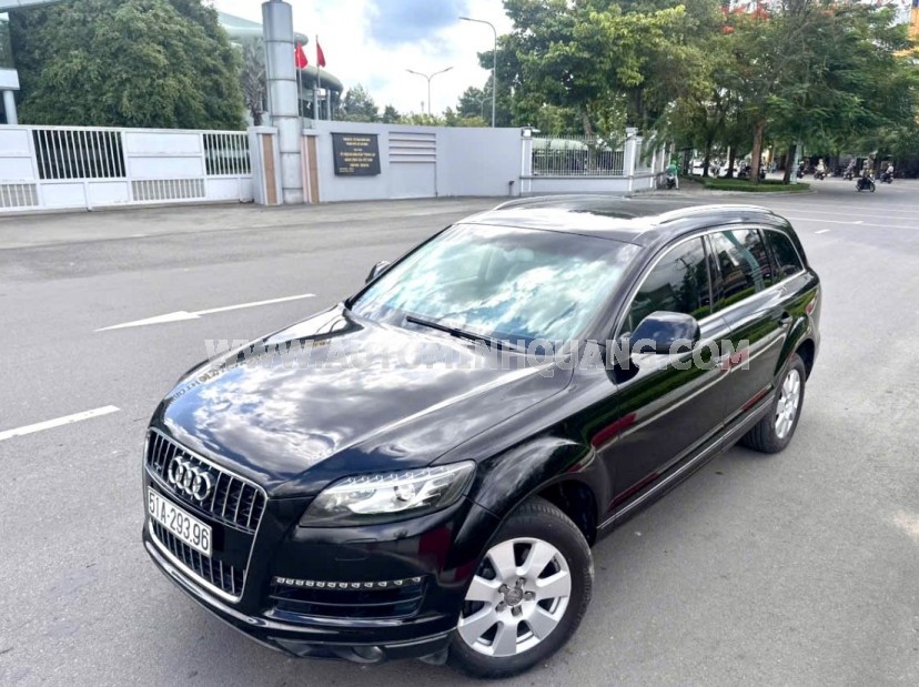 Audi Q7 3.0 AT