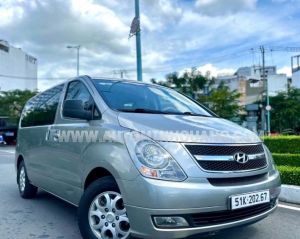 Xe Hyundai Grand Starex 2.4 MT 2011