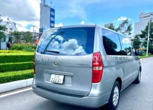 Xe Hyundai Grand Starex 2.4 MT 2011