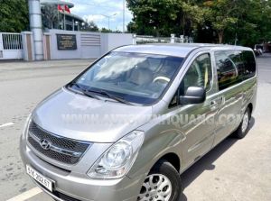 Xe Hyundai Grand Starex 2.4 MT 2011