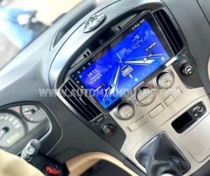 Xe Hyundai Grand Starex 2.4 MT 2011