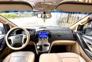 Xe Hyundai Grand Starex 2.4 MT 2011