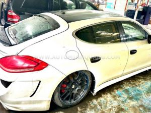 Xe Porsche Panamera Turbo S 2010