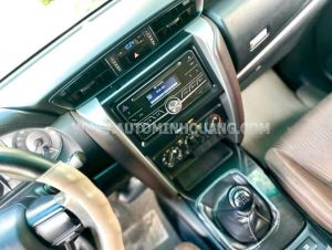 Xe Toyota Fortuner 2.4G 4x2 MT 2017