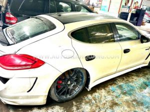 Xe Porsche Panamera 4S 2010