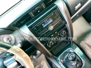 Xe Toyota Fortuner 2.4G 4x2 MT 2017